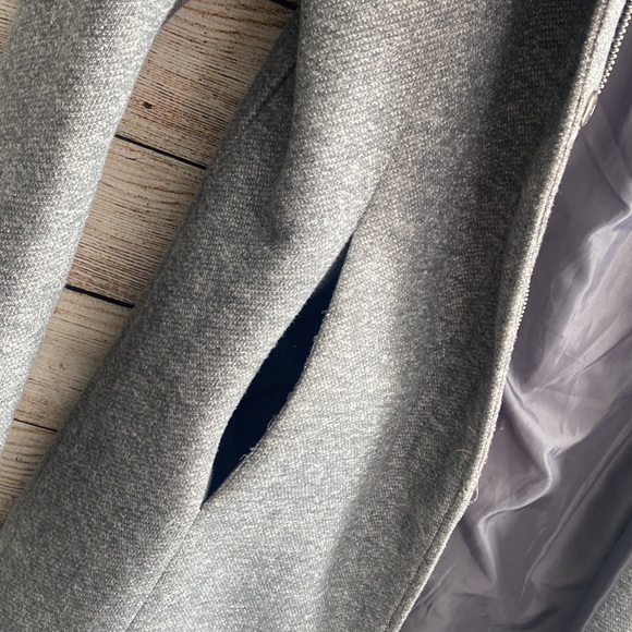 XS | Vero Moda light grey hooded coat. - Picture 6 of 9